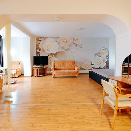 Villa Arus Chisinau Ngoại thất bức ảnh