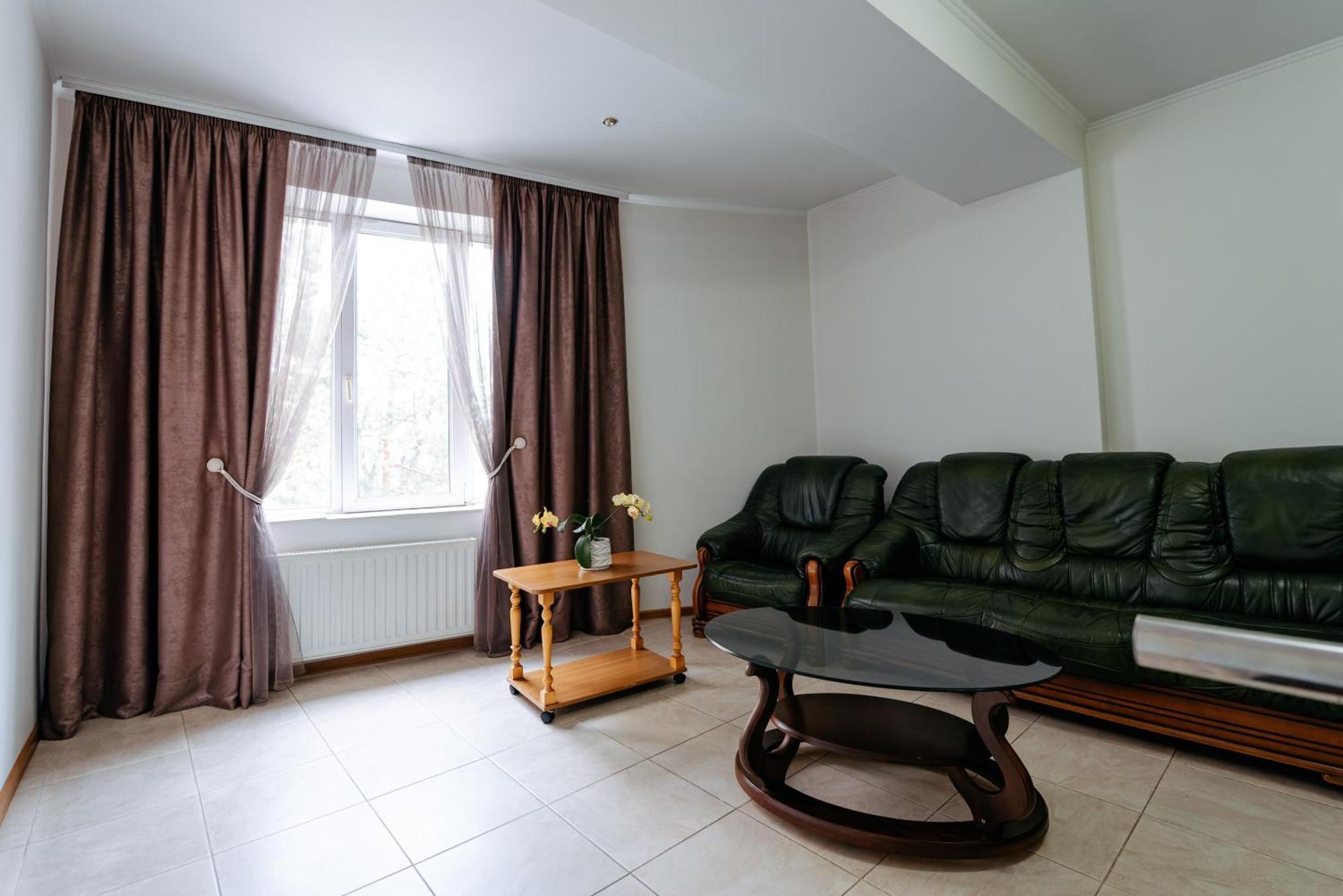 Villa Arus Chisinau Ngoại thất bức ảnh
