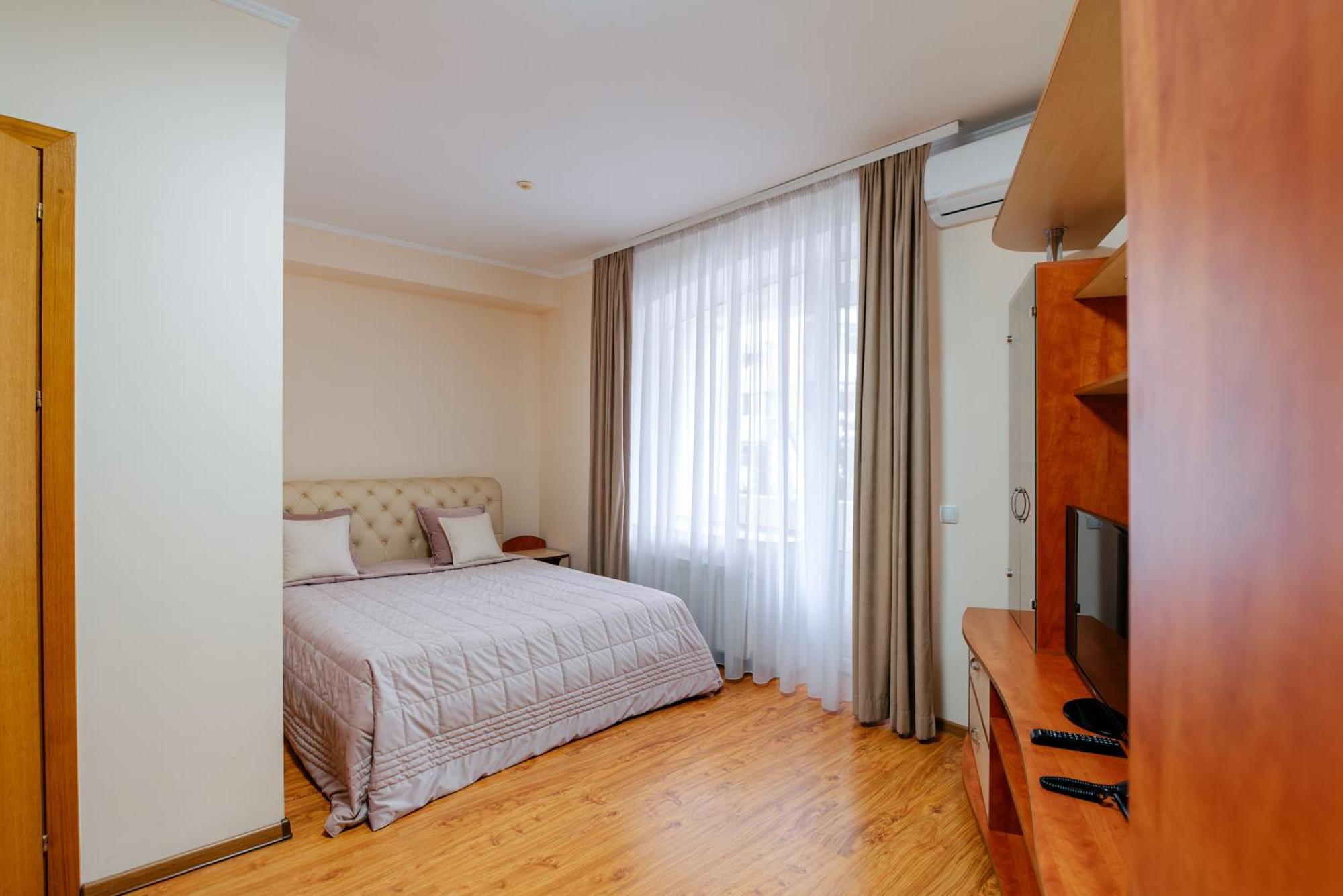 Villa Arus Chisinau Ngoại thất bức ảnh